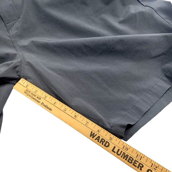 Travis Mathew Golf Shorts Mens Size 40 Flat Front Hefner Heather Charcoal Gray - Picture 7 of 9